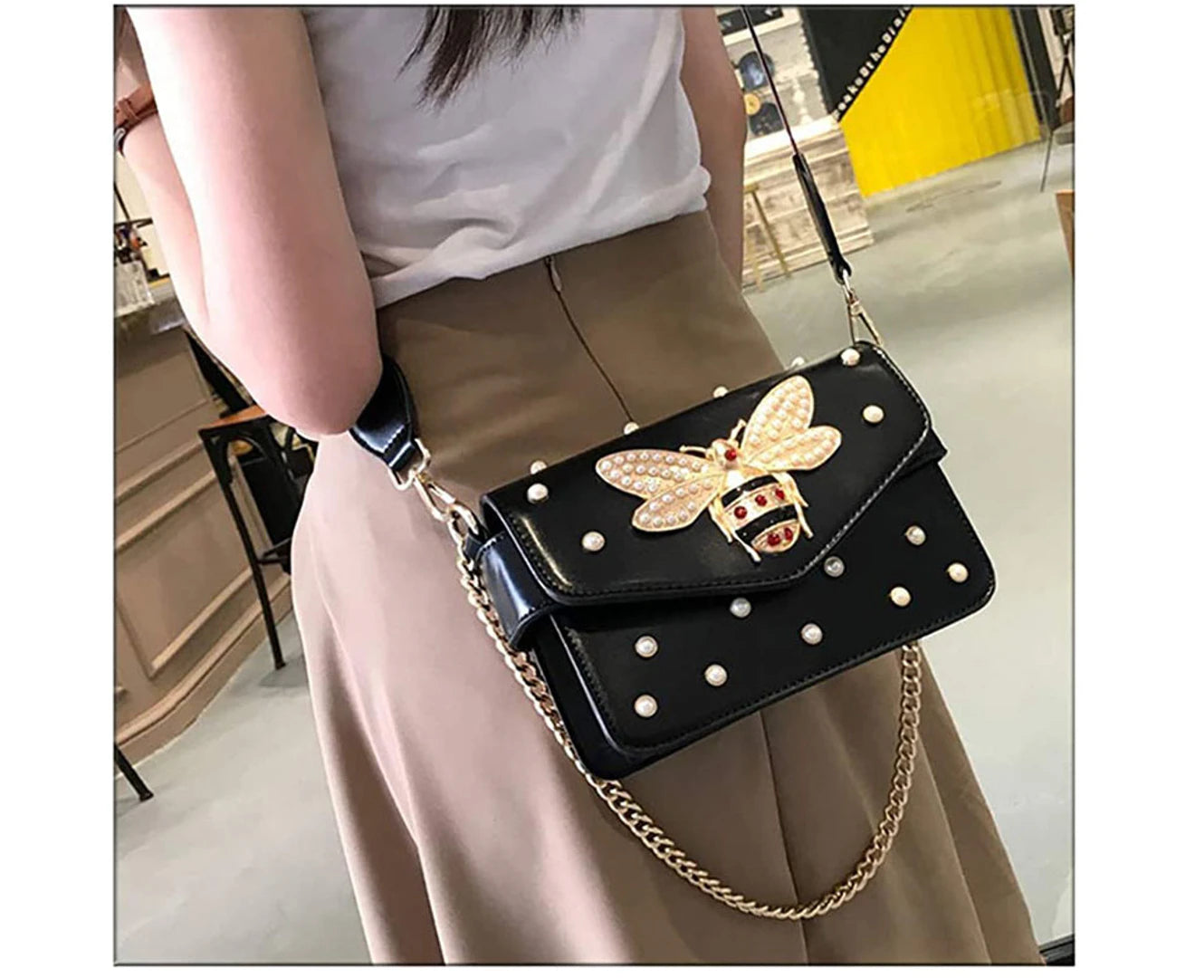  Bee Pearl Shoulder Bag-Black