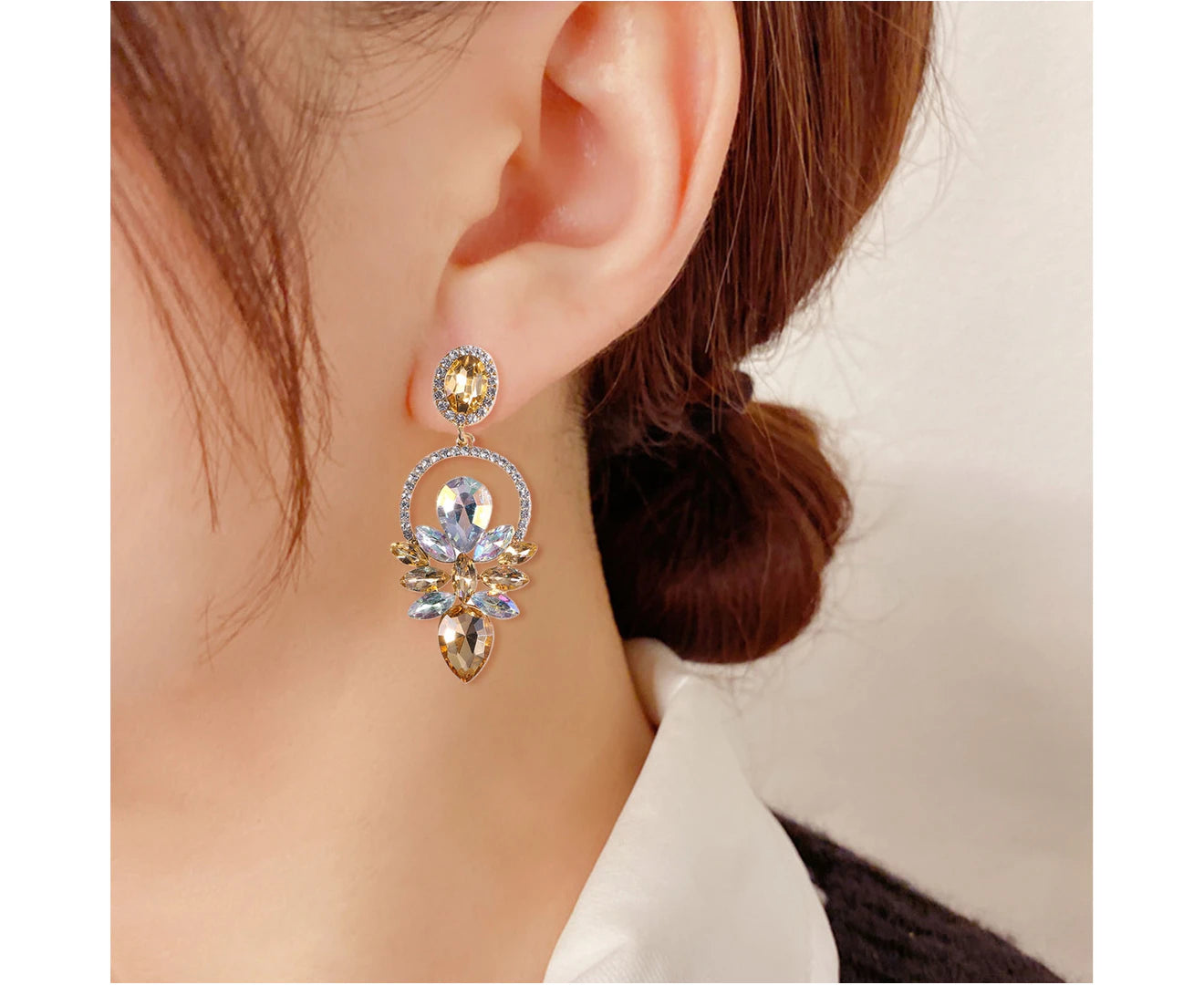 Stud Earrings Water Drop Shape Rhinestone Leaves - Champagne